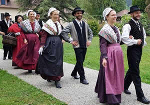 Costumes de fête de la Région d'Annecy
